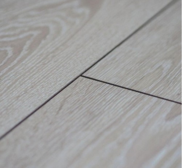 Ламинат Woodstyle Solid Дуб Базальт